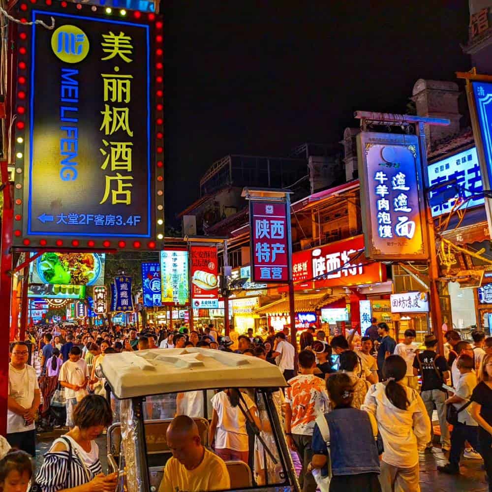 the muslim quoter market Xi'an China things to do and see